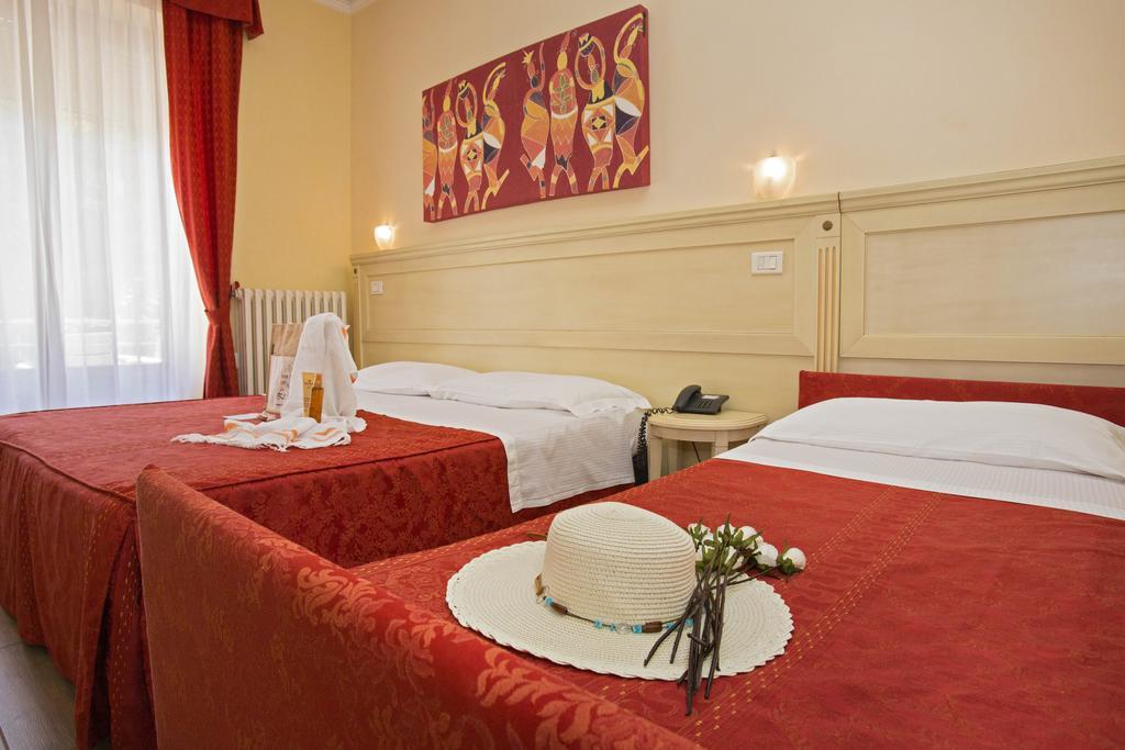 Hotel Lo Squalo Grottammare Cameră foto