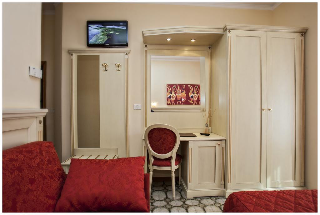 Hotel Lo Squalo Grottammare Cameră foto